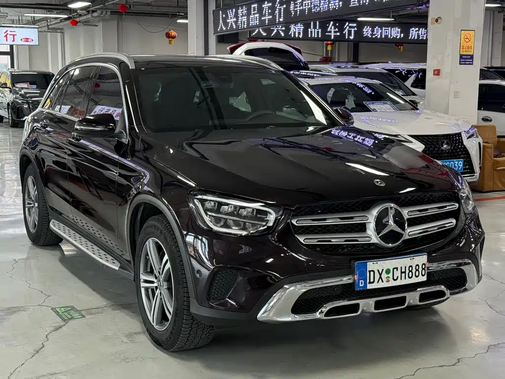MERCEDES-BENZ GLC