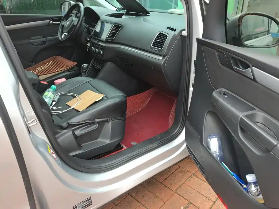 Volkswagen Sharan — миниатюра 8