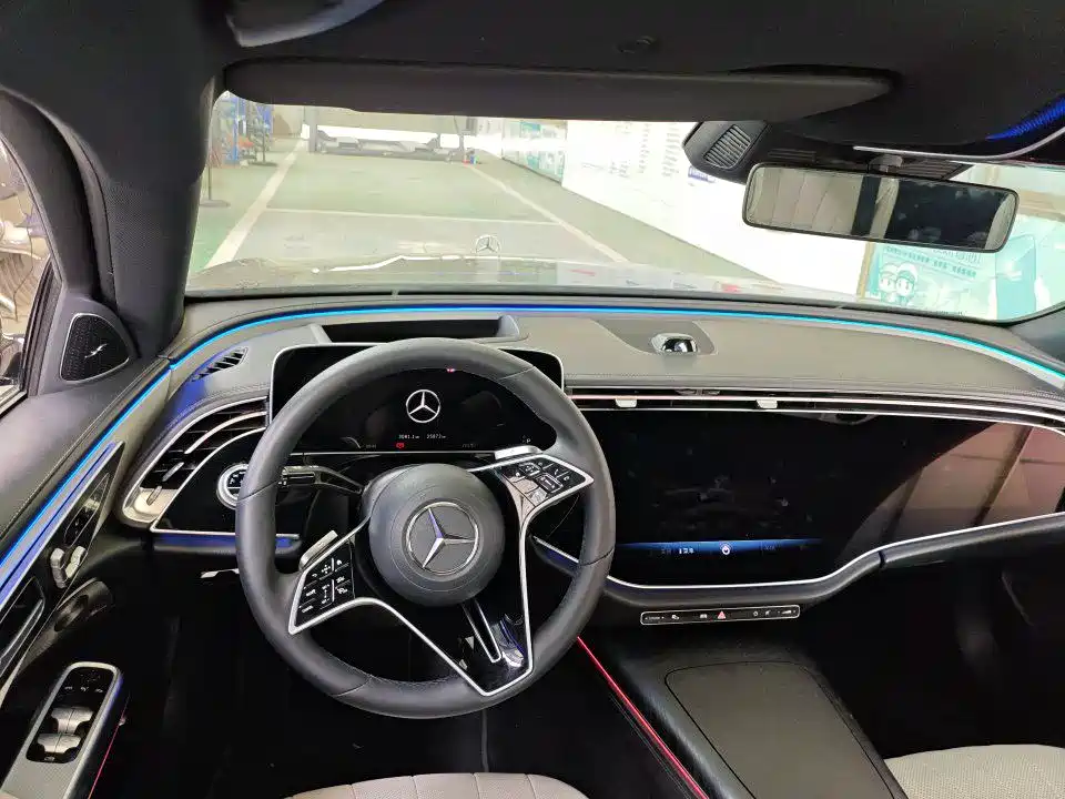 Mercedes-Benz E-Class E 2024 E 300 L Luxury