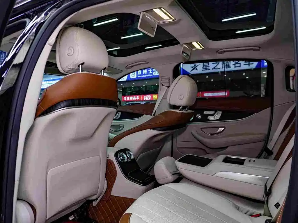 MERCEDES-BENZ E CLASS