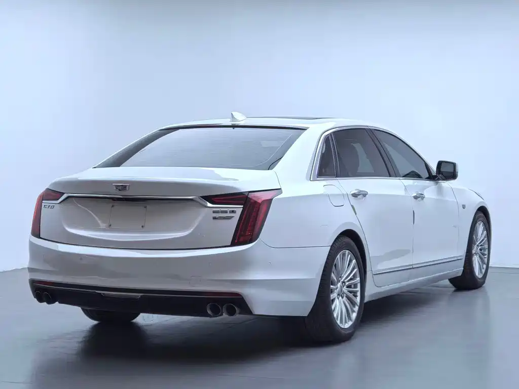 CADILLAC CT6