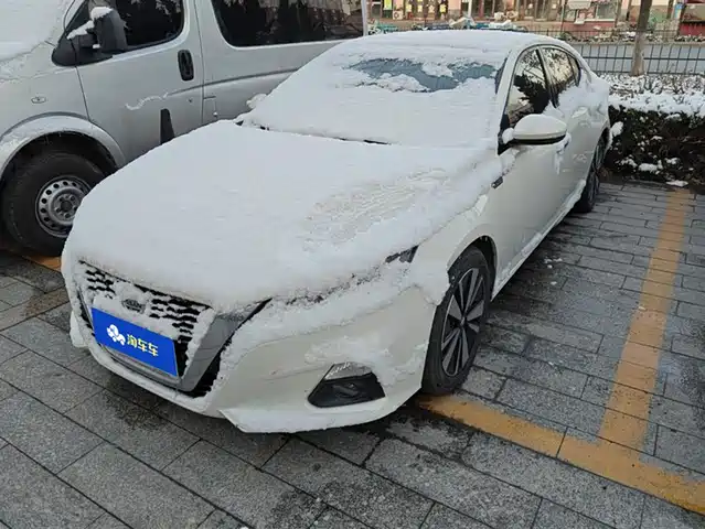 NISSAN TEANA 2021