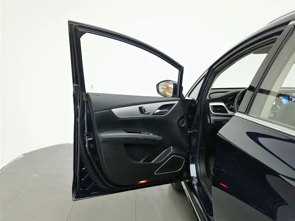 BYD Song MAX MAX 2021 1.5T AT Flagship 6 мест