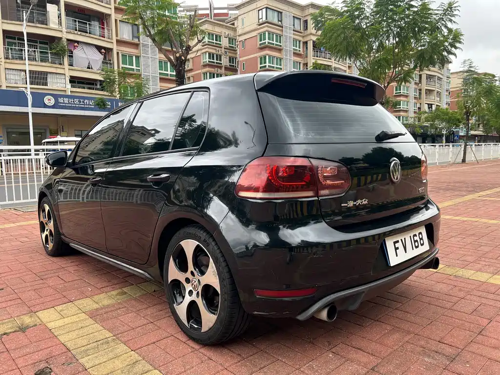 Volkswagen Golf GTI — миниатюра 6