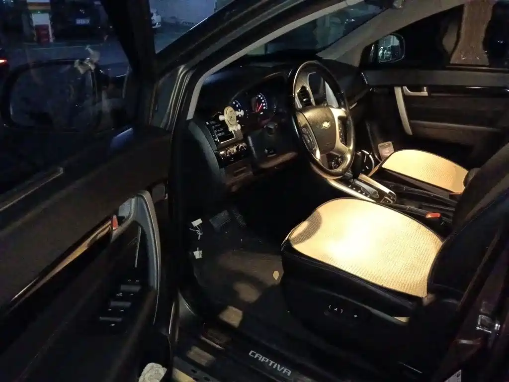 Chevrolet Captiva — миниатюра 14