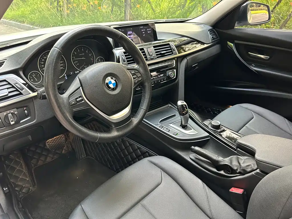 BMW 3 Series — миниатюра 7