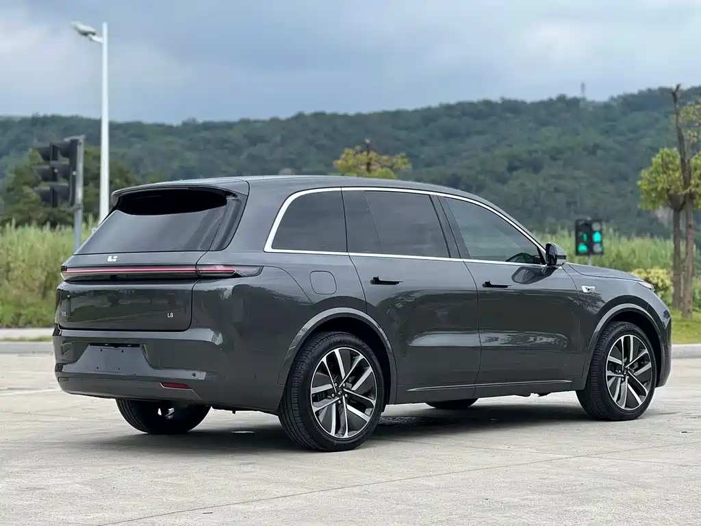 Li Auto Li L8 — миниатюра 2