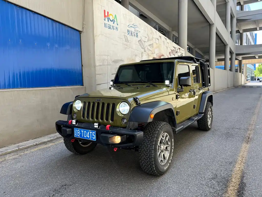 Купить Jeep Wrangler