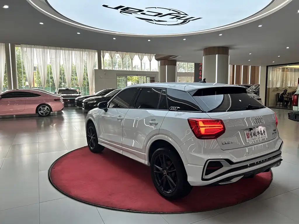 Audi Q2L — миниатюра 7