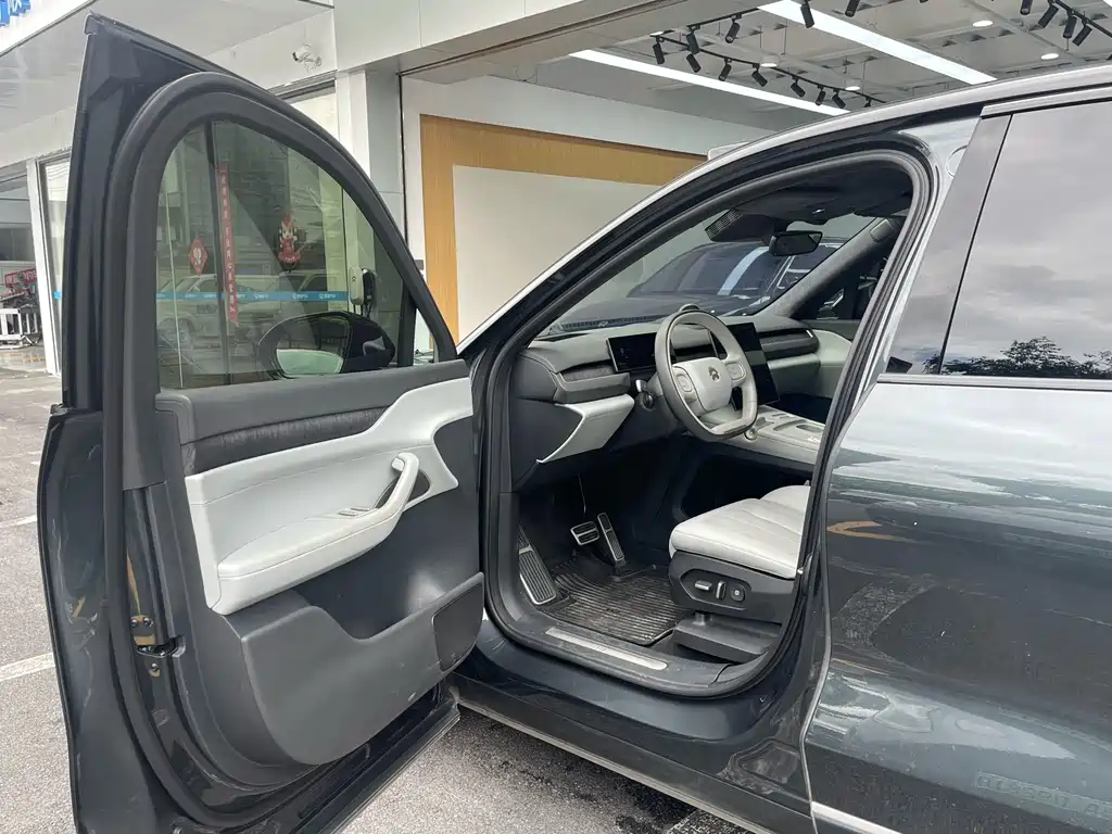 NIO ES8 2023 75kWh Executive