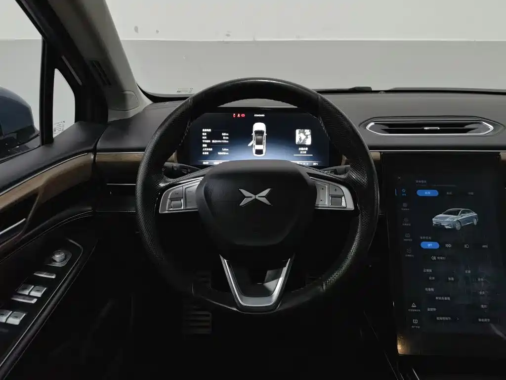 XPeng P5 — миниатюра 11