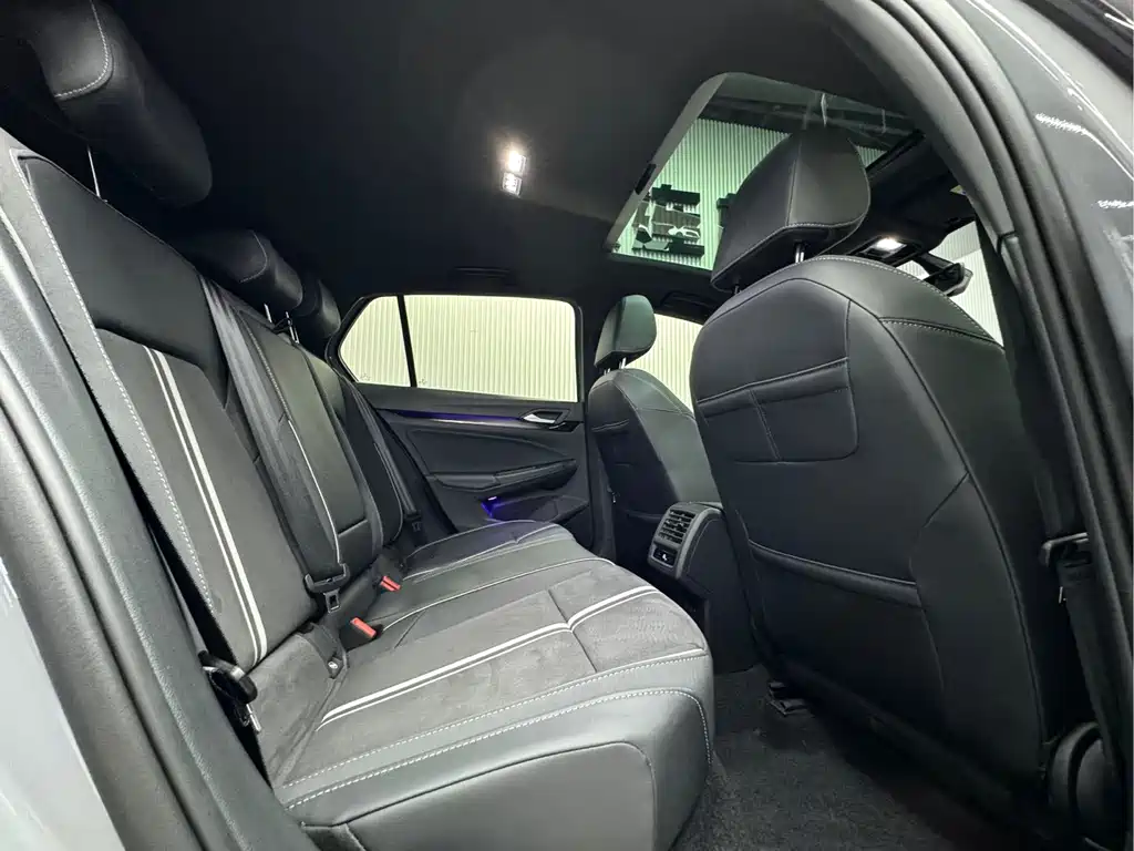 Volkswagen Golf — миниатюра 12