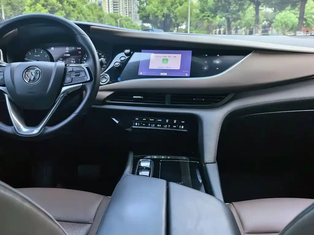 Buick Enclave — миниатюра 17