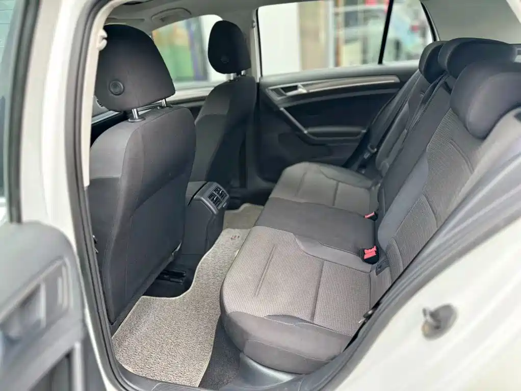 Volkswagen Golf — миниатюра 14