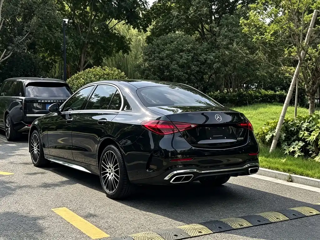 Mercedes-Benz C-Class — миниатюра 10