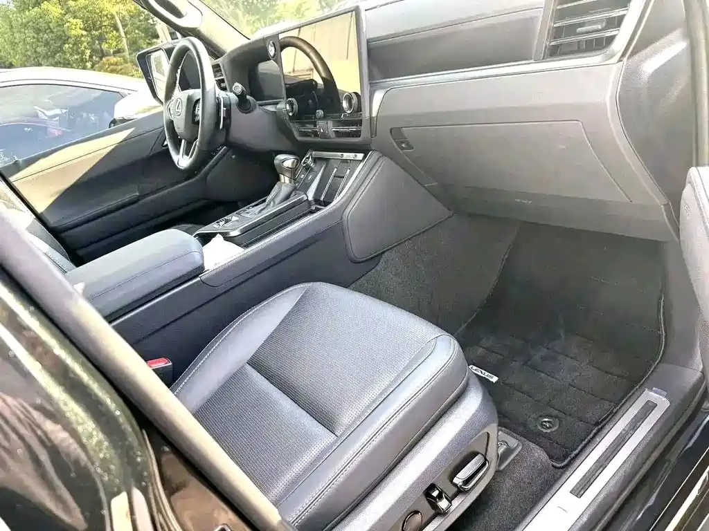 Lexus GX — миниатюра 3