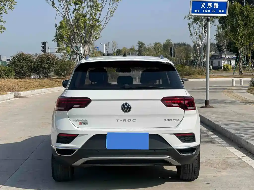 Volkswagen T-Roc 2022 280TSI DSG PLUS