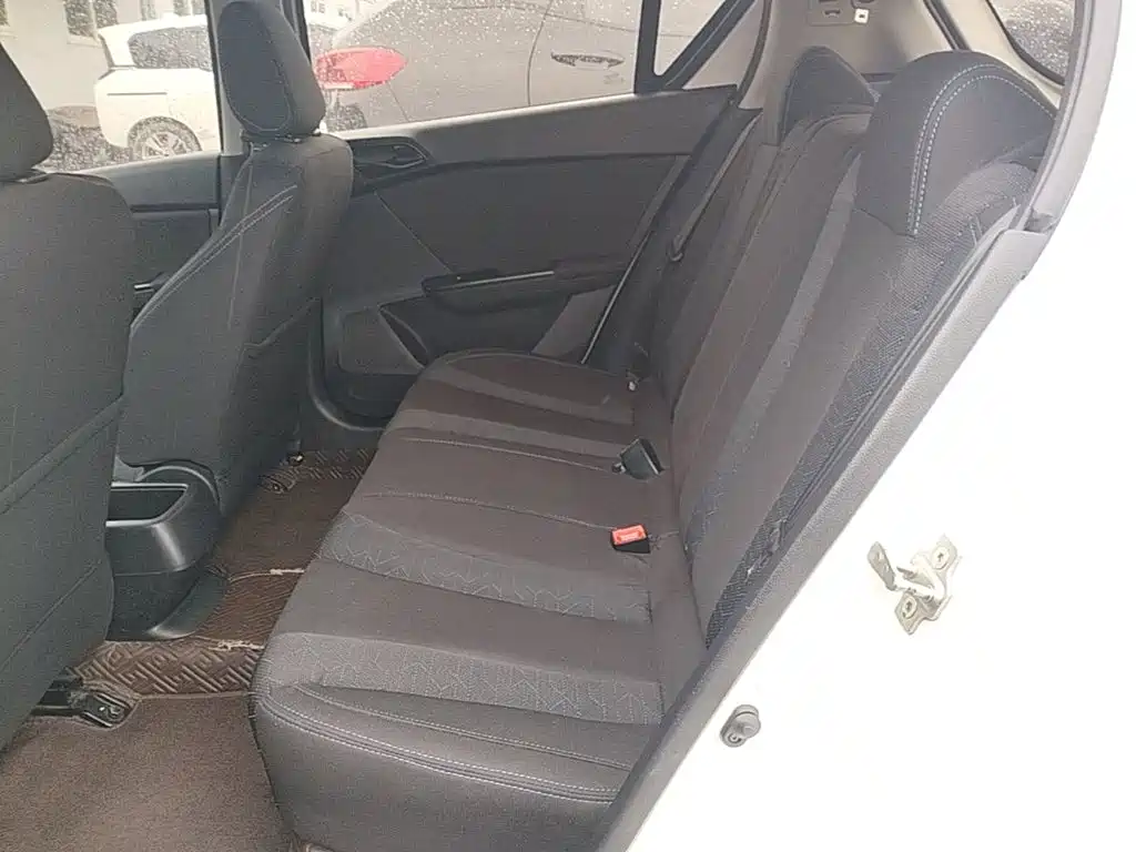 Baojun 310 — миниатюра 17