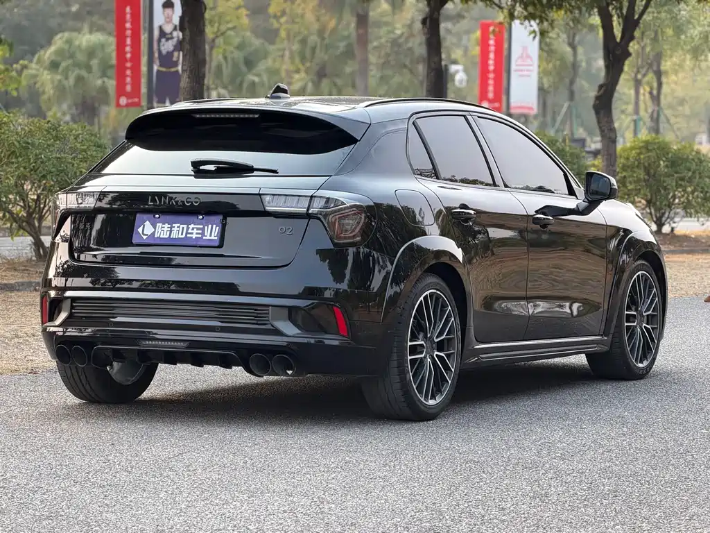 LYNK & CO. 02 HATCHBACK