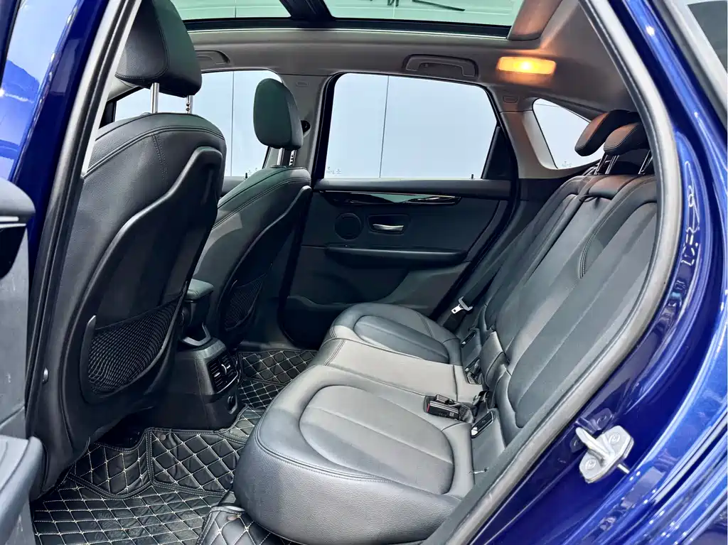 BMW 2 SERIES STATION WAGON