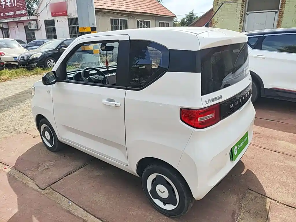 Wuling MINIEV — миниатюра 5