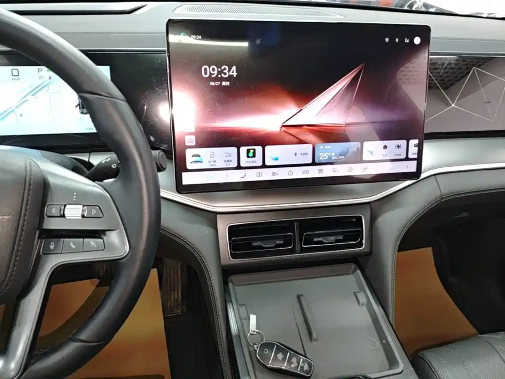 BYD L DM-i — миниатюра 13