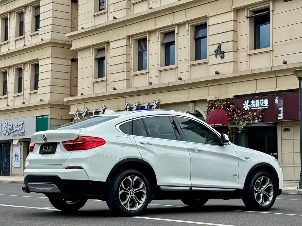 BMW X4 — миниатюра 7