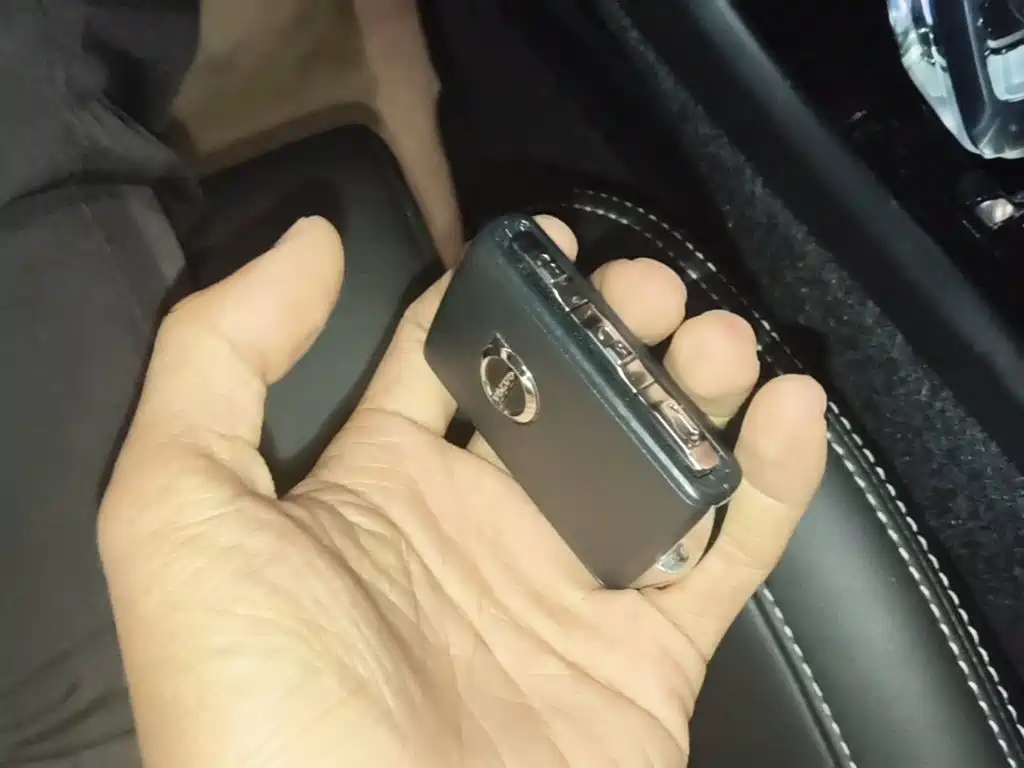 Volvo XC40 — миниатюра 9