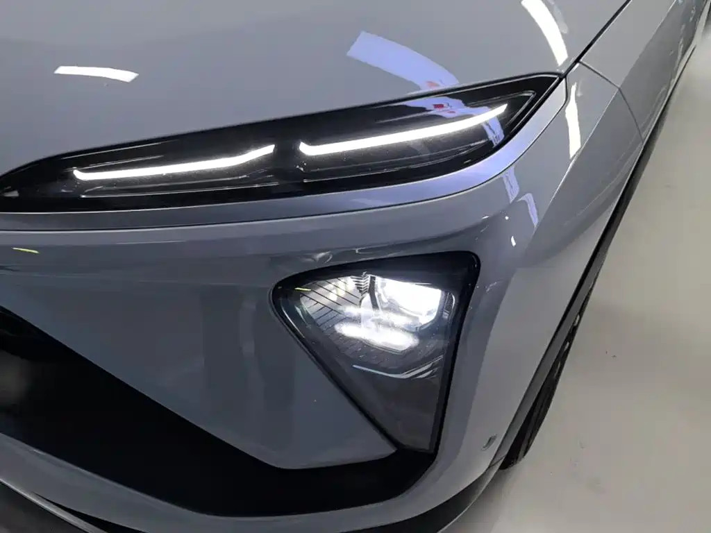 NIO EC6 — миниатюра 24