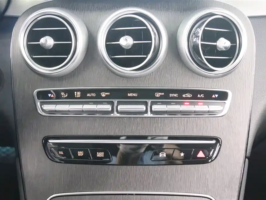 Mercedes-Benz GLC 2022 GLC 300 4MATIC SUV
