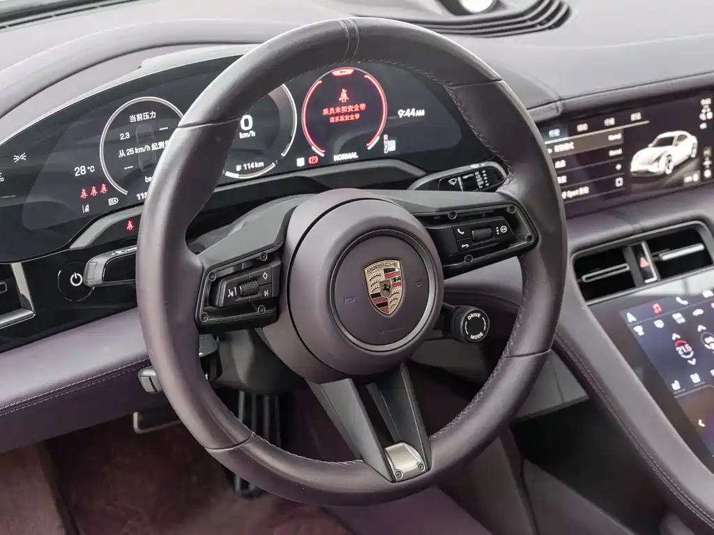 Porsche Taycan — миниатюра 21