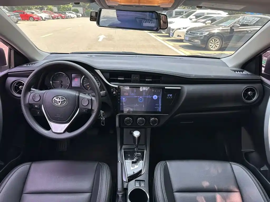 Toyota Corolla — миниатюра 10
