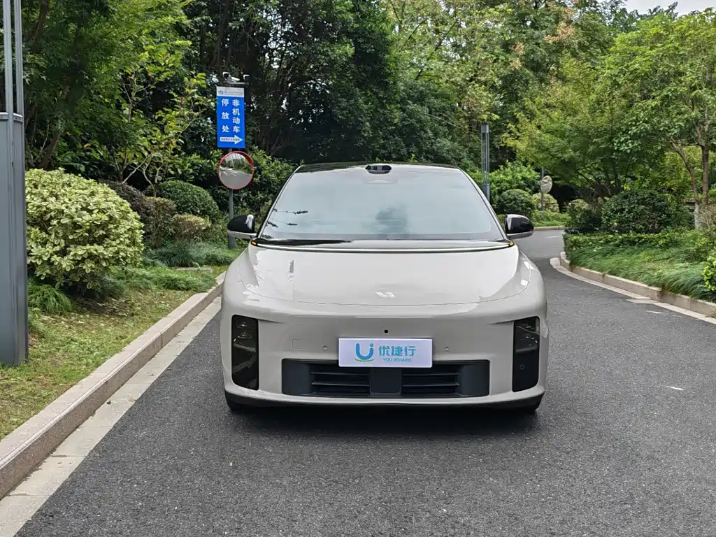 Li Auto Li i6 — миниатюра 2