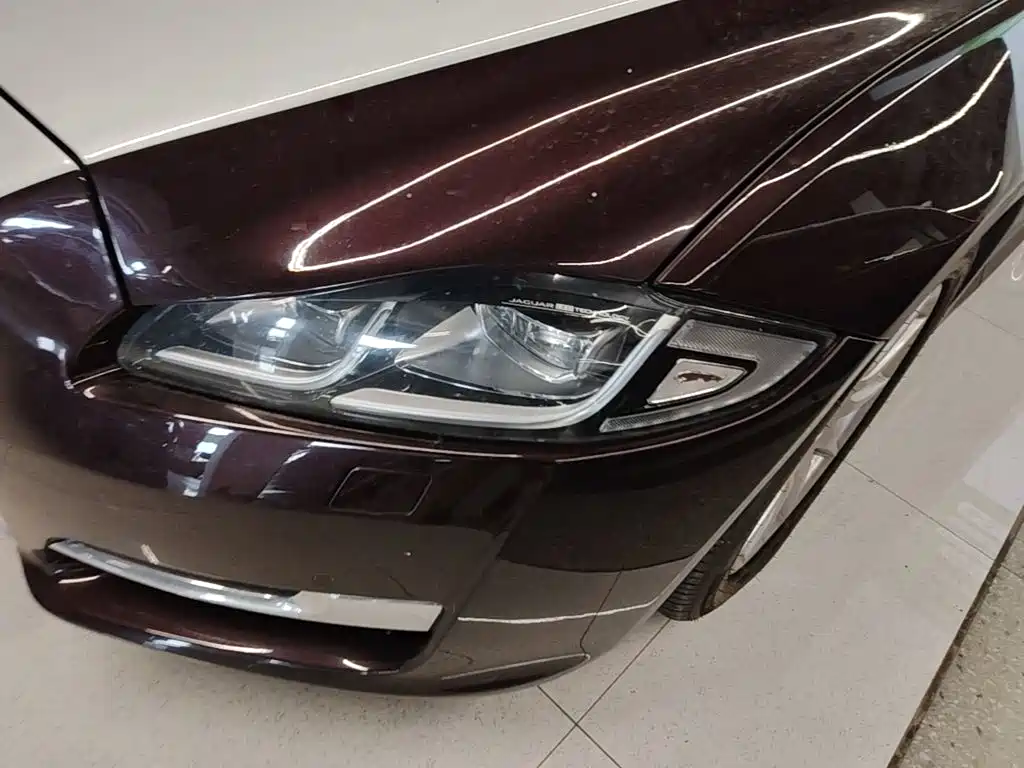 Jaguar XJ — миниатюра 24