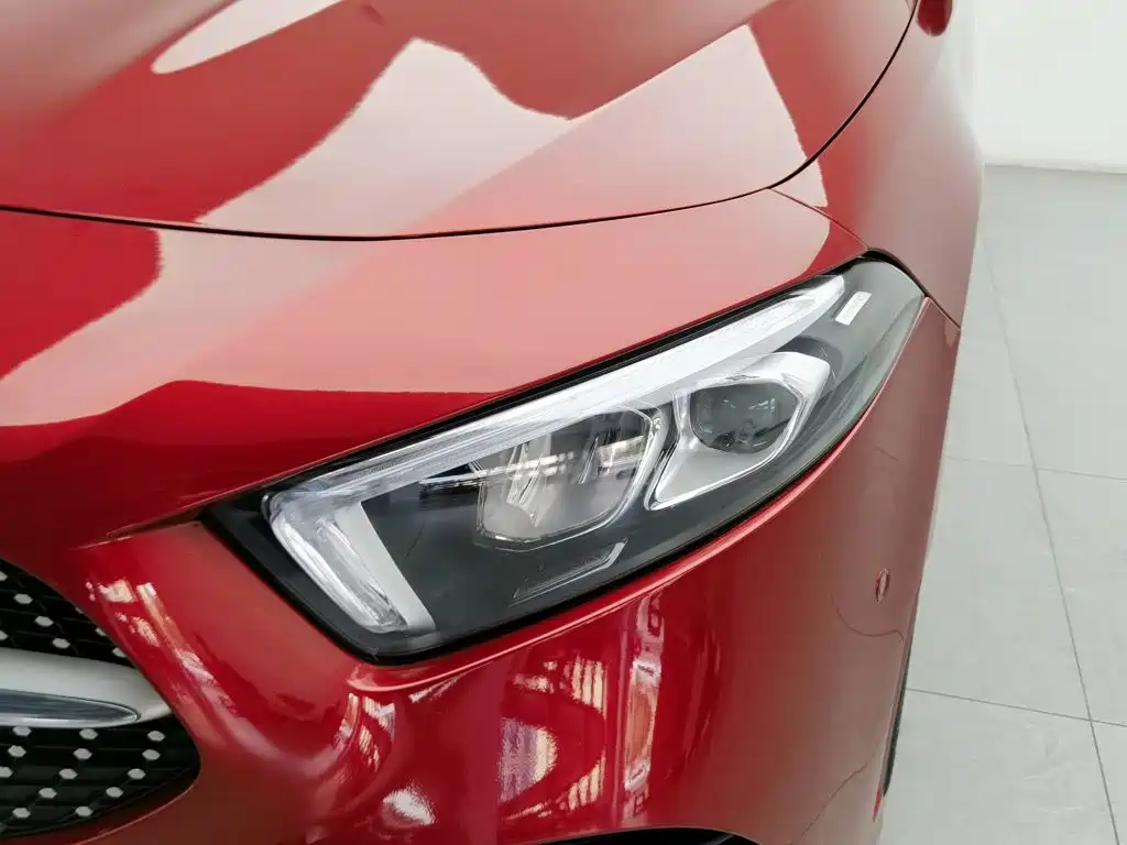 Mercedes-Benz A-Class — миниатюра 7