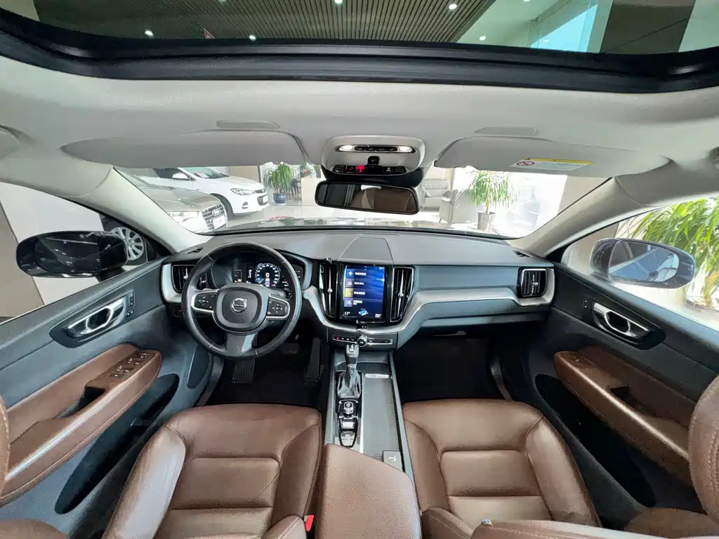 Volvo XC60 — миниатюра 19
