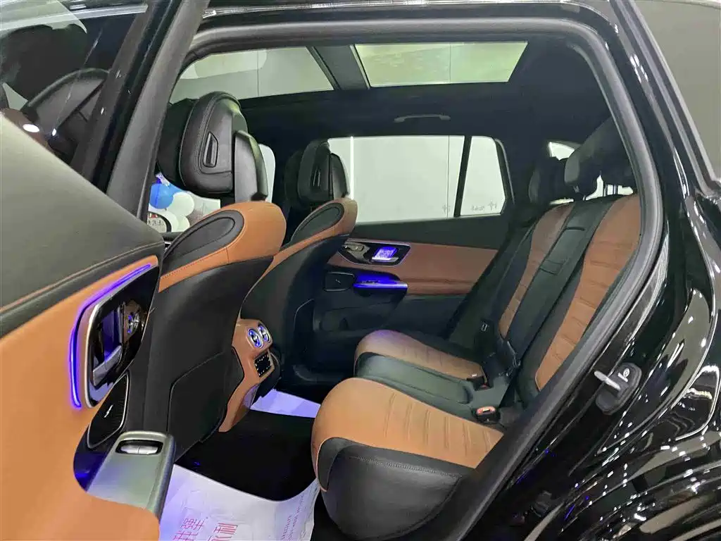 Mercedes-Benz GLC 2024 GLC 300 L 4MATIC 5 мест