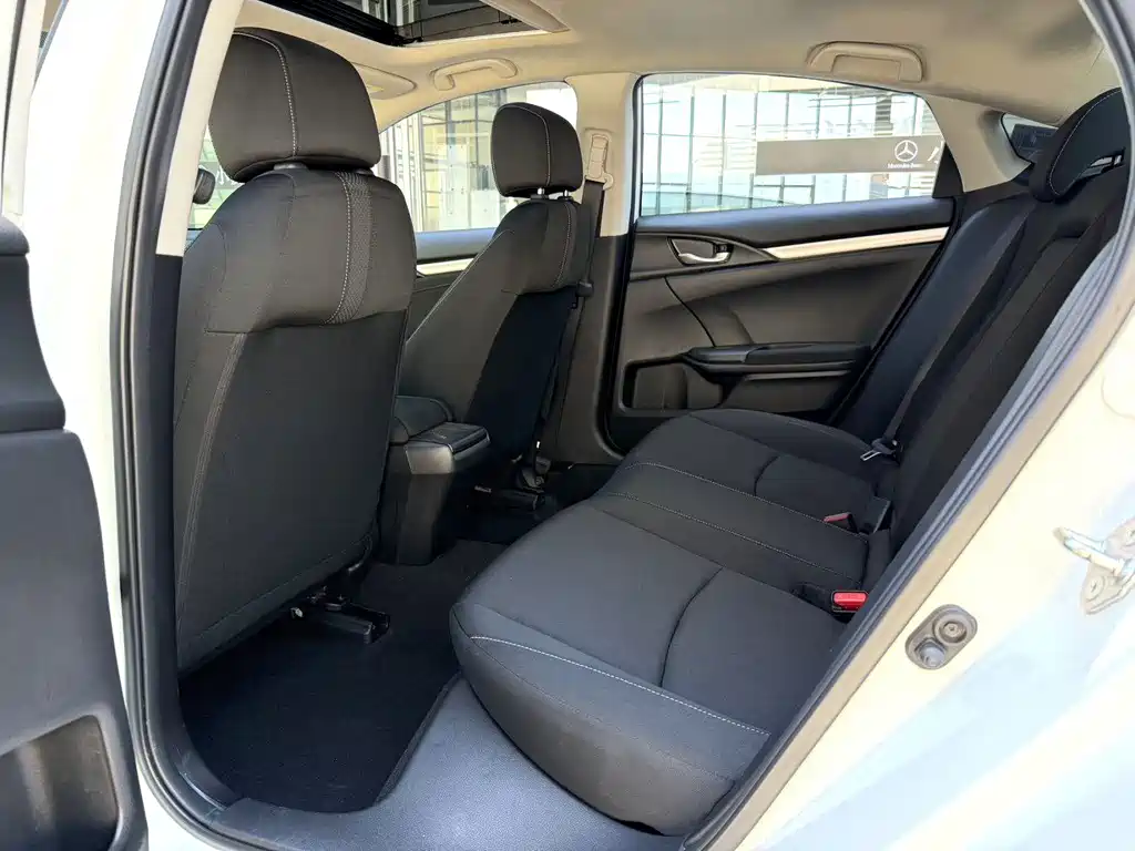 Honda Civic — миниатюра 12