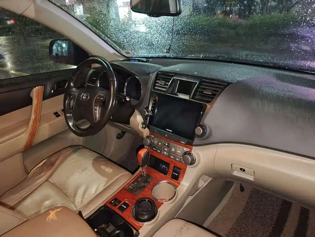 Toyota Highlander (Import) — миниатюра 17