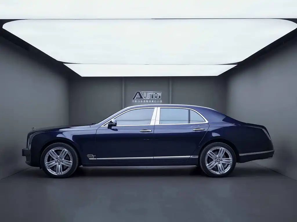 Bentley Mulsanne 6.8T Mulliner Special Edition, фото 3