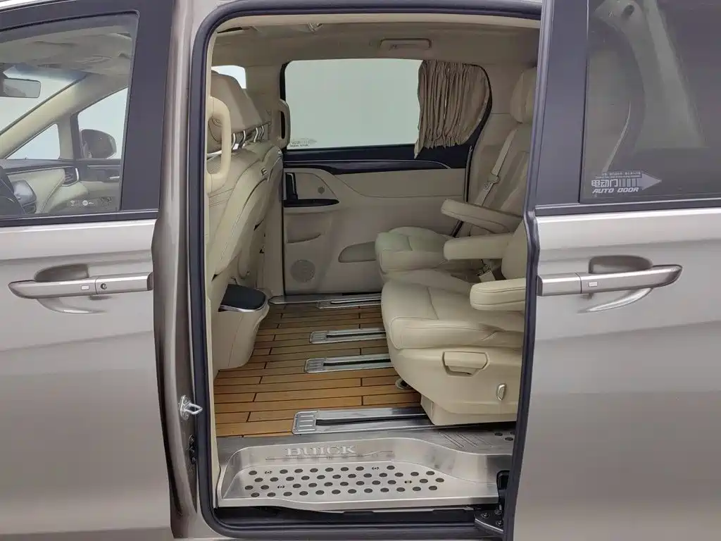 Buick GL8 — миниатюра 15