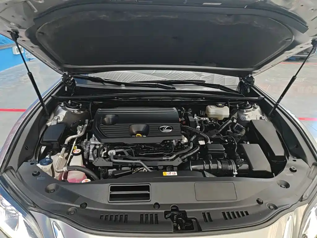 Lexus ES — миниатюра 20