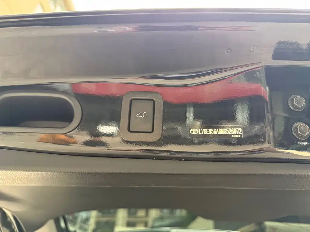 Toyota Highlander — миниатюра 22