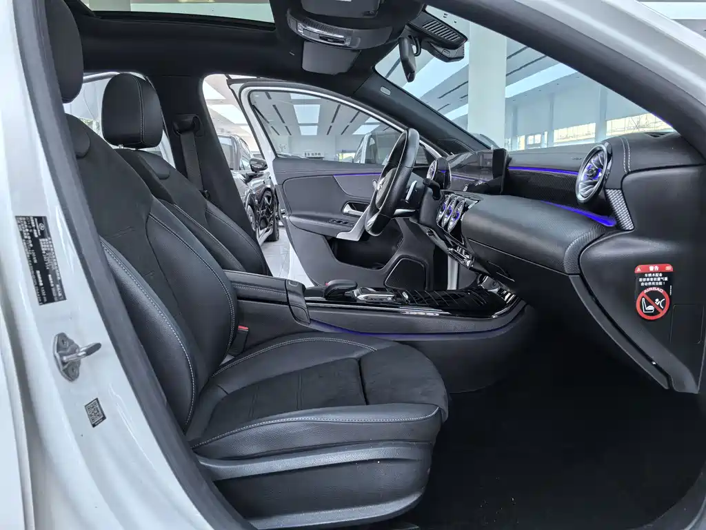 Mercedes-Benz A-Class — миниатюра 12