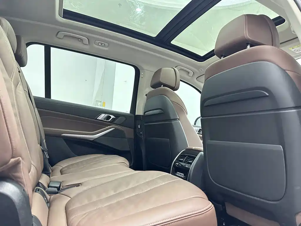 BMW X7 — миниатюра 15