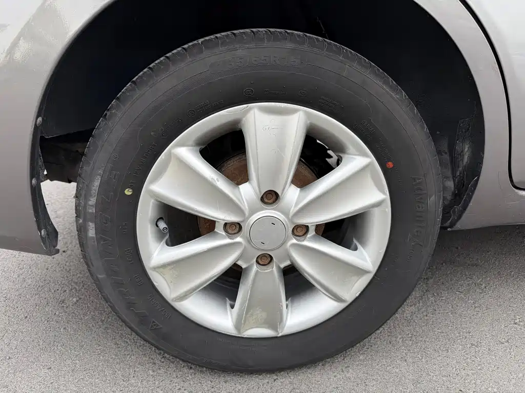 Nissan Livina — миниатюра 8