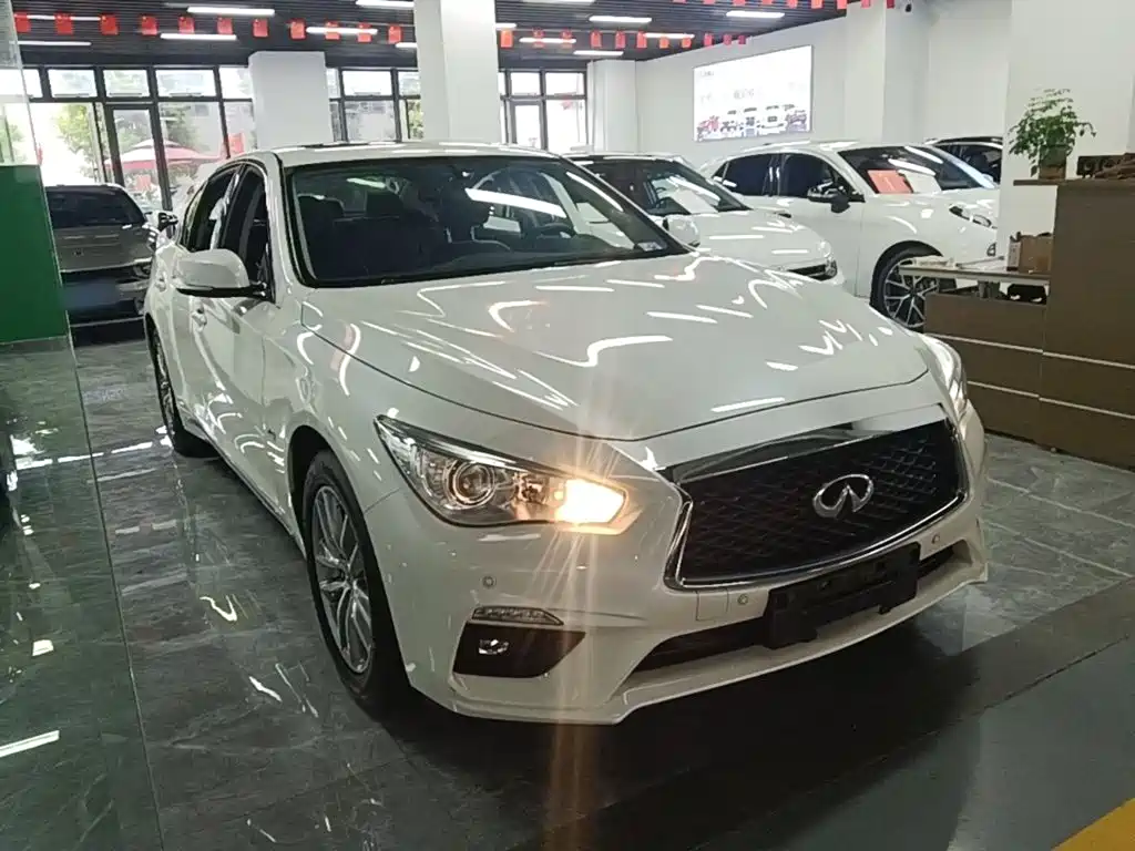 Infiniti Q50L — миниатюра 4