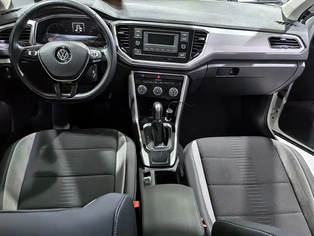 Volkswagen T-Roc — миниатюра 7