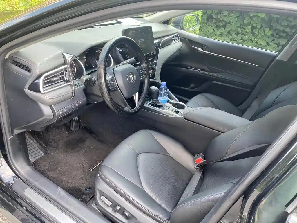 Toyota Camry — миниатюра 6