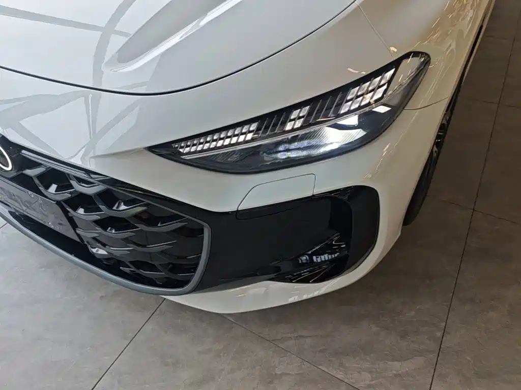 Audi A5L Sportback — миниатюра 24
